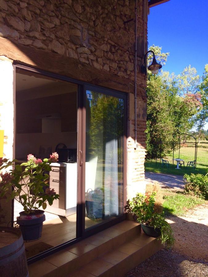 Petit Loft Ideal, Tourisme Et Affaires Ledat Bagian luar foto